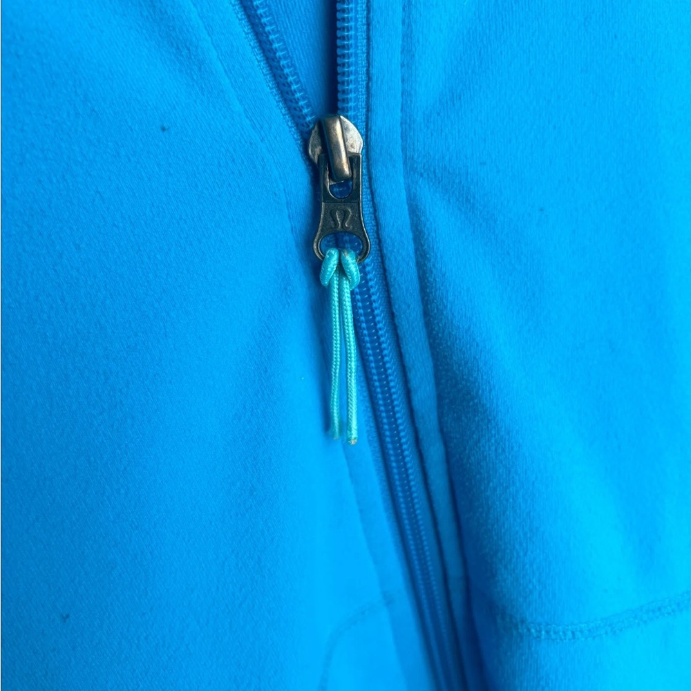 Lululemon Jacket - Picture 4 of 4